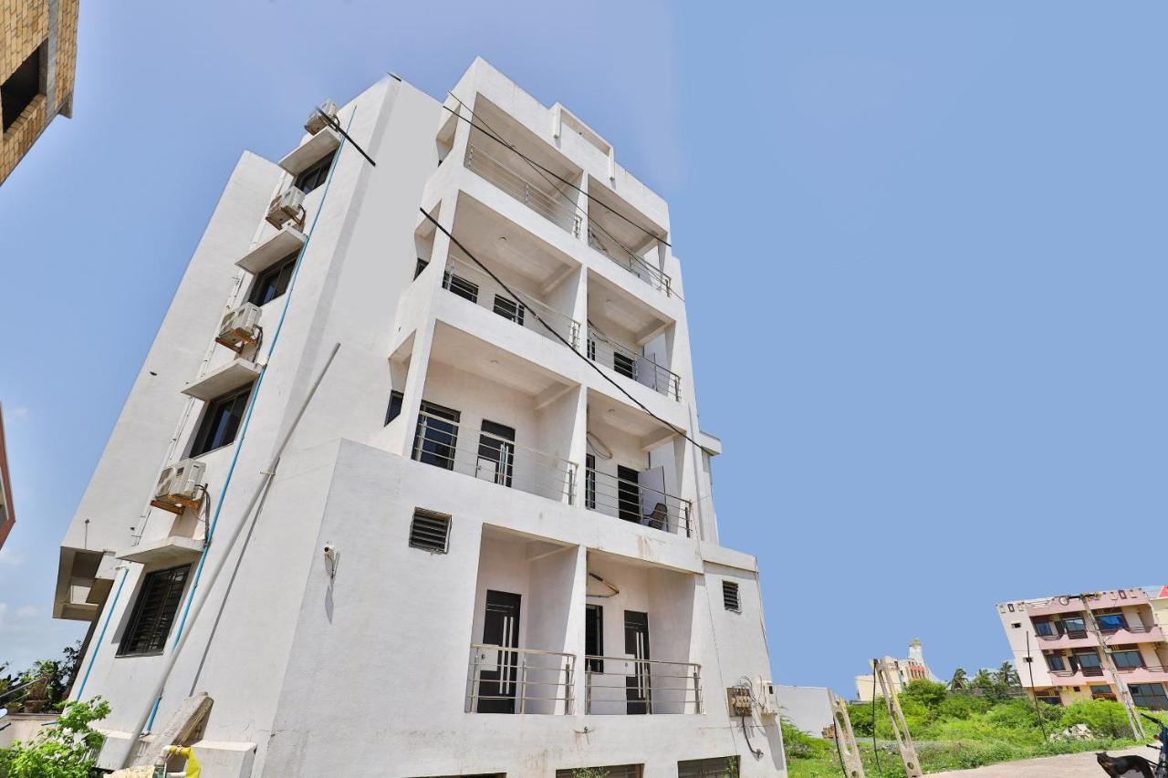 Oyo 18807 Vrajbhoomi Hotell Somnāth Exteriör bild